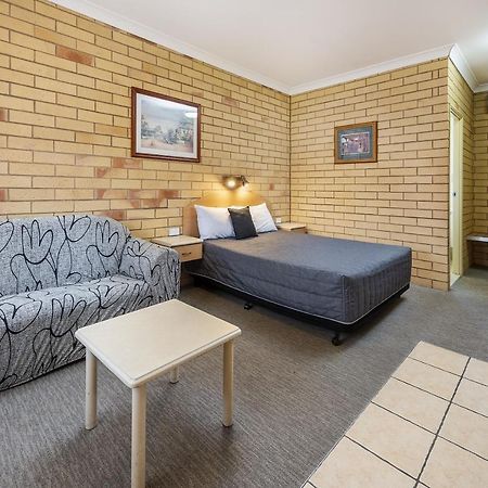 Roma Mid Town Motor Inn Экстерьер фото