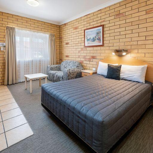 Roma Mid Town Motor Inn Экстерьер фото