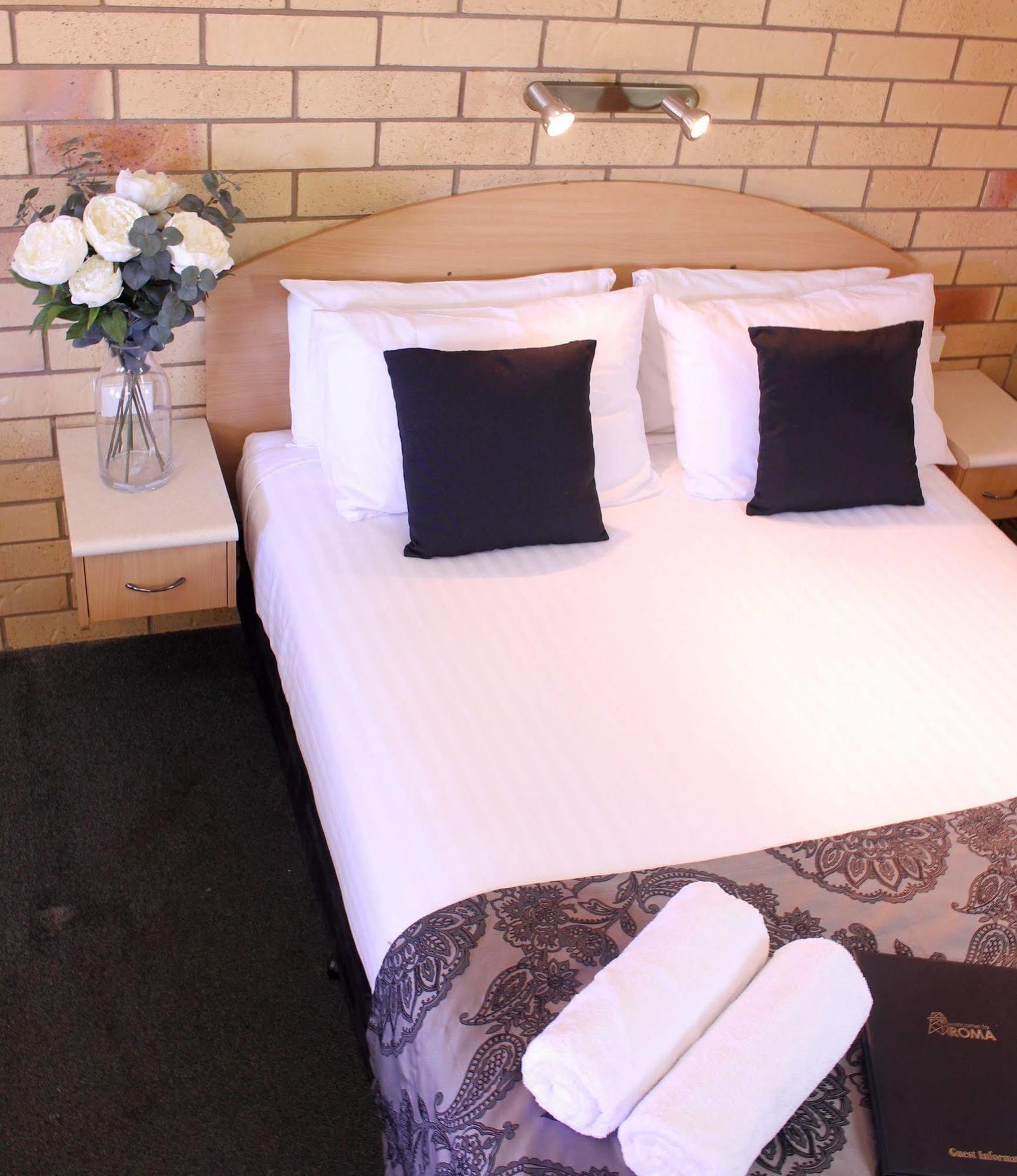 Roma Mid Town Motor Inn Экстерьер фото